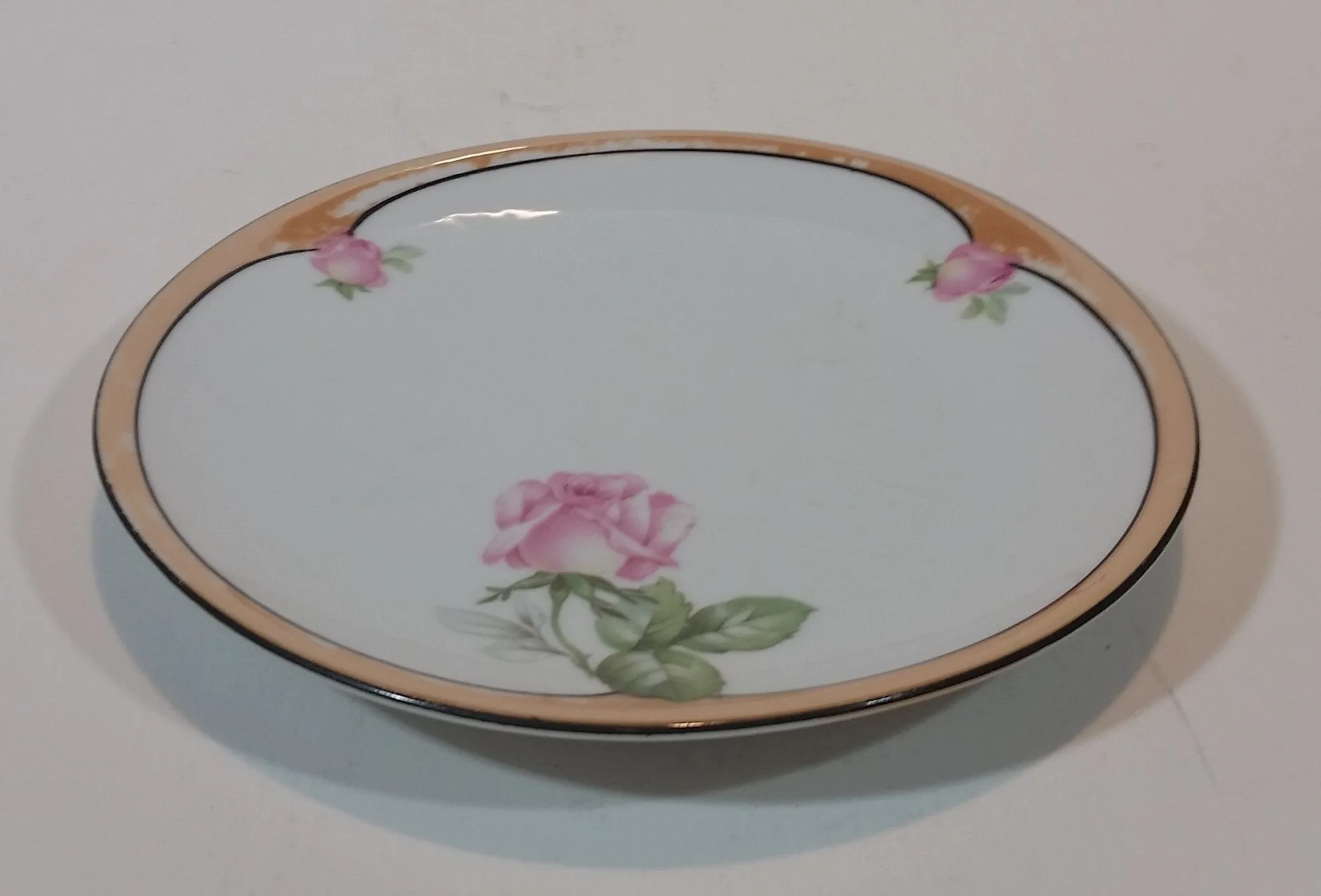 1920s German Lustreware Peach Trim Pink Floral Roses Decor 6 1/2" Plate