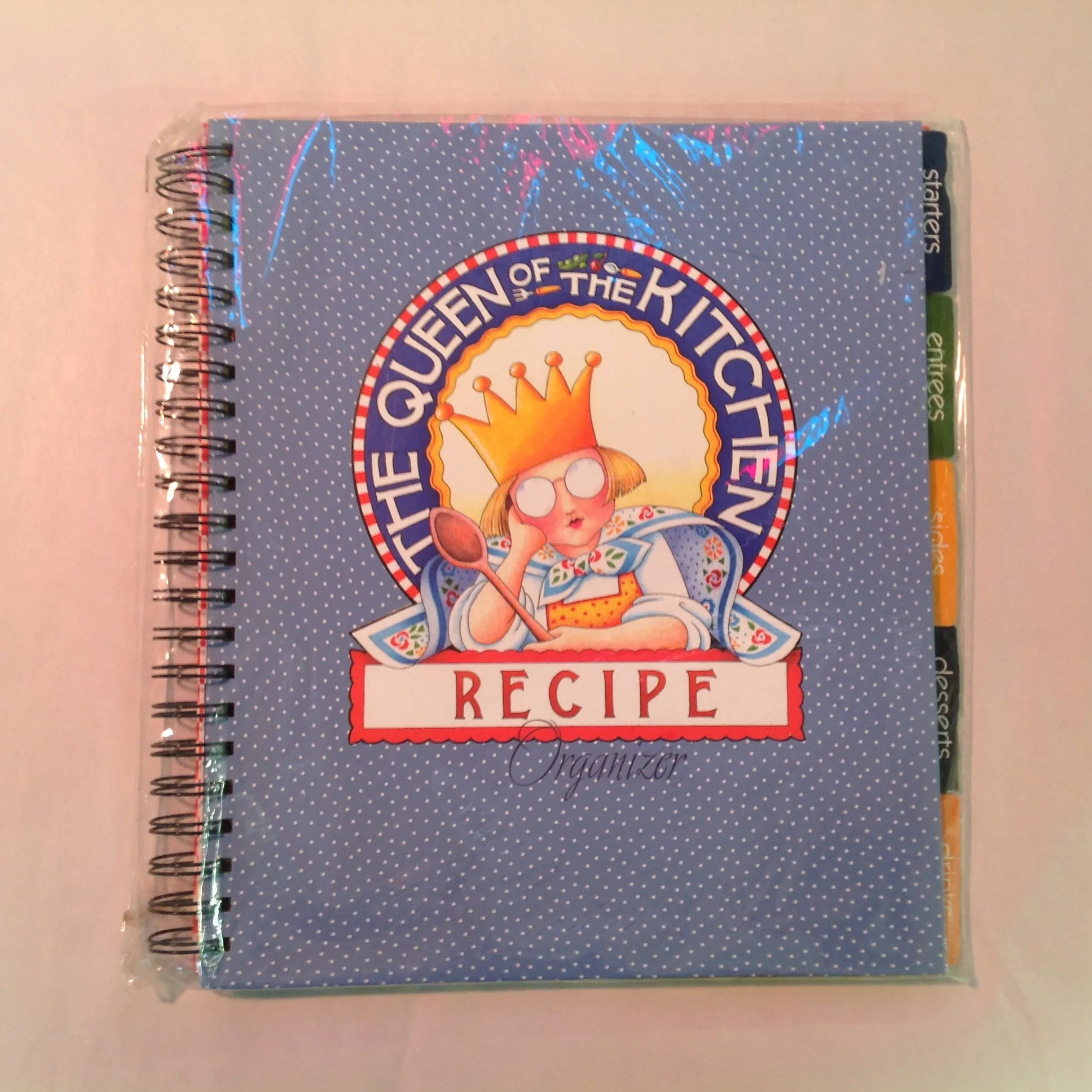 2009 NOS Mary Engelbreit Studio 180 The Queen of the Kitchen Recipe Organizer Sealed