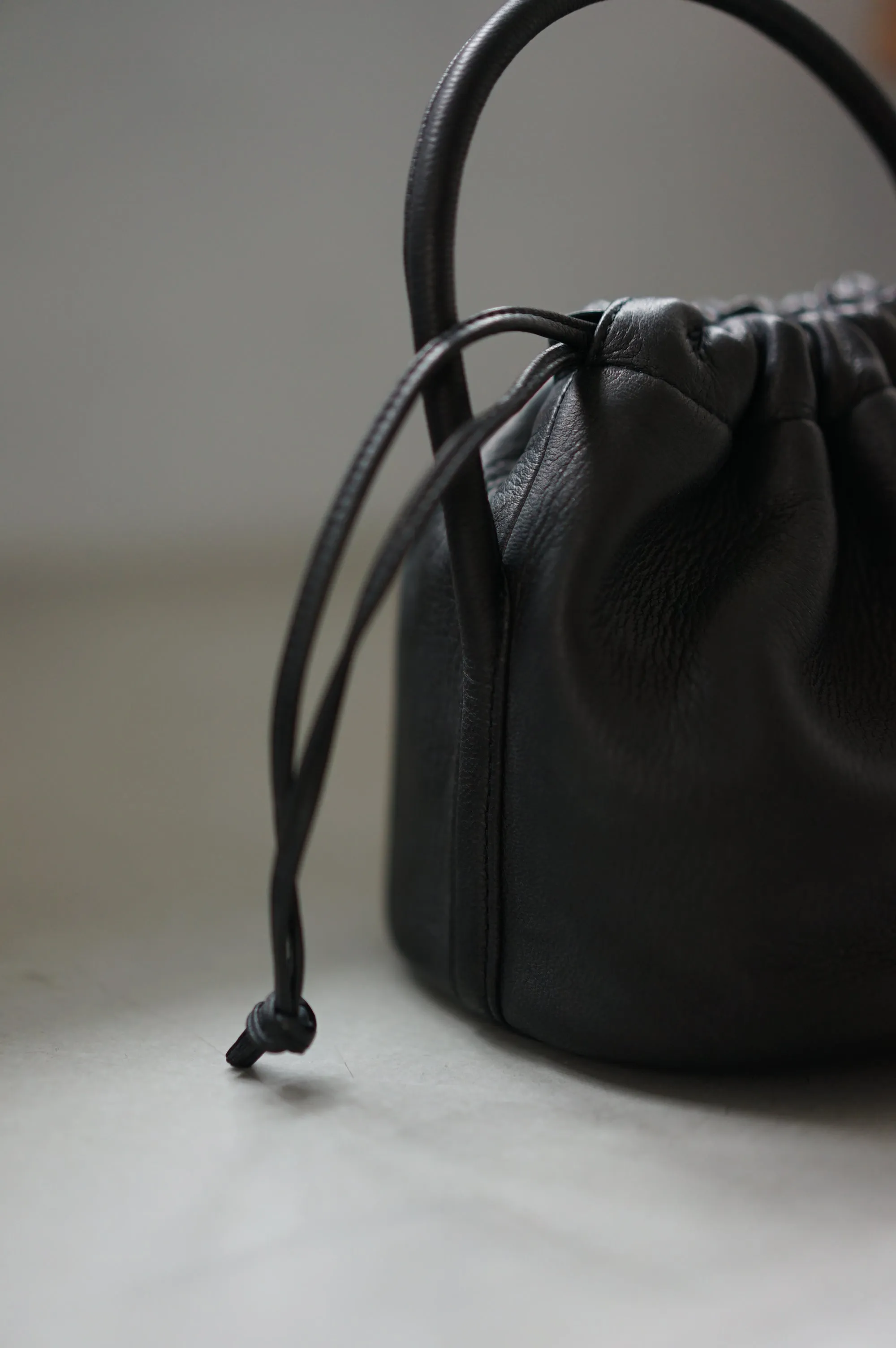 Aeta / DA109 HANDLE POUCH :MINI