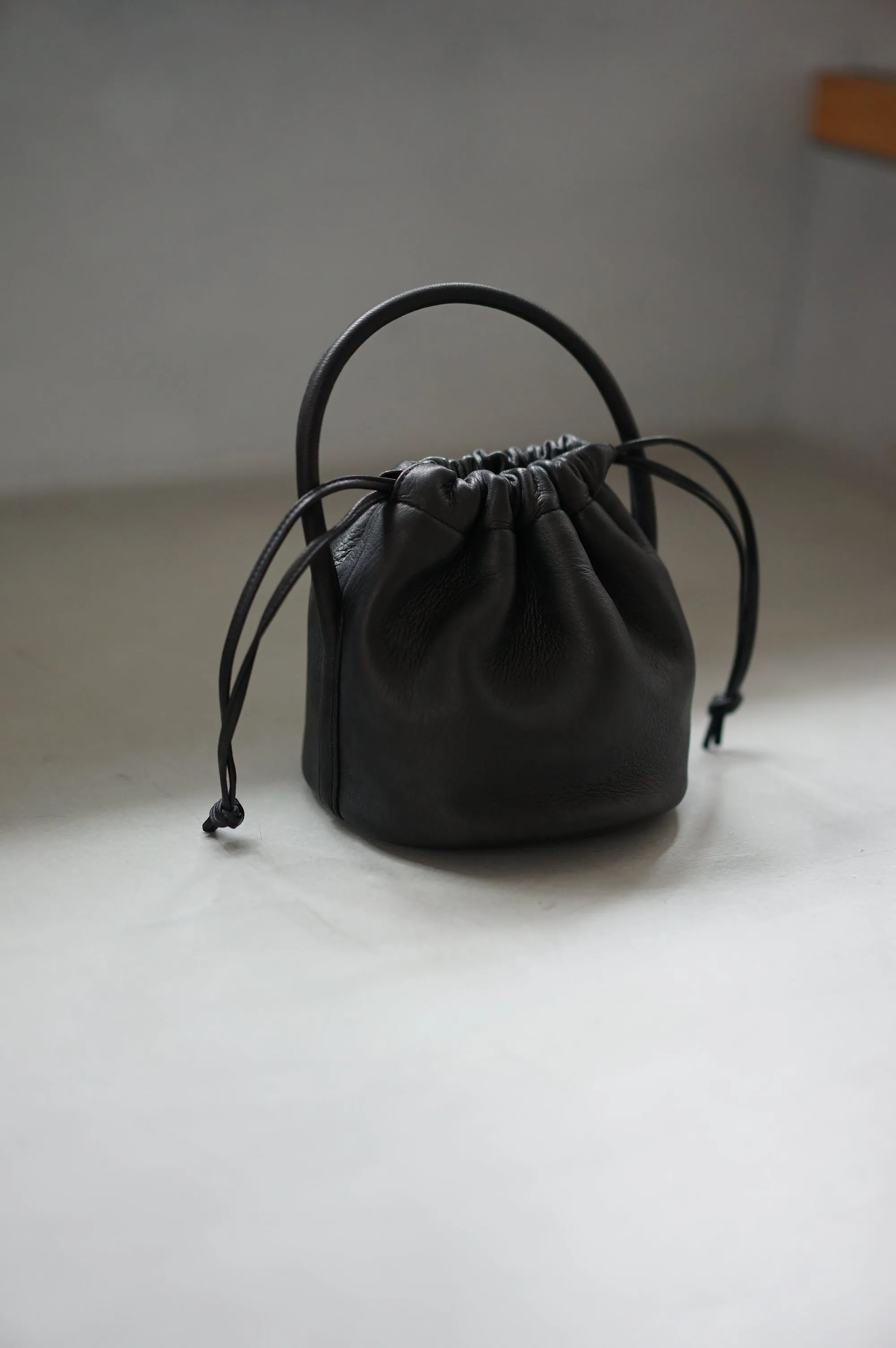 Aeta / DA109 HANDLE POUCH :MINI