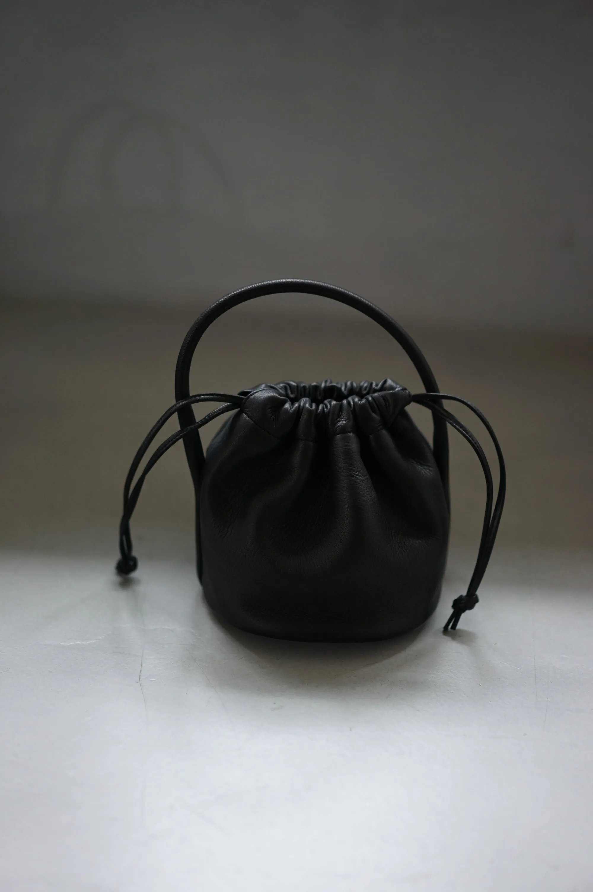 Aeta / DA109 HANDLE POUCH :MINI