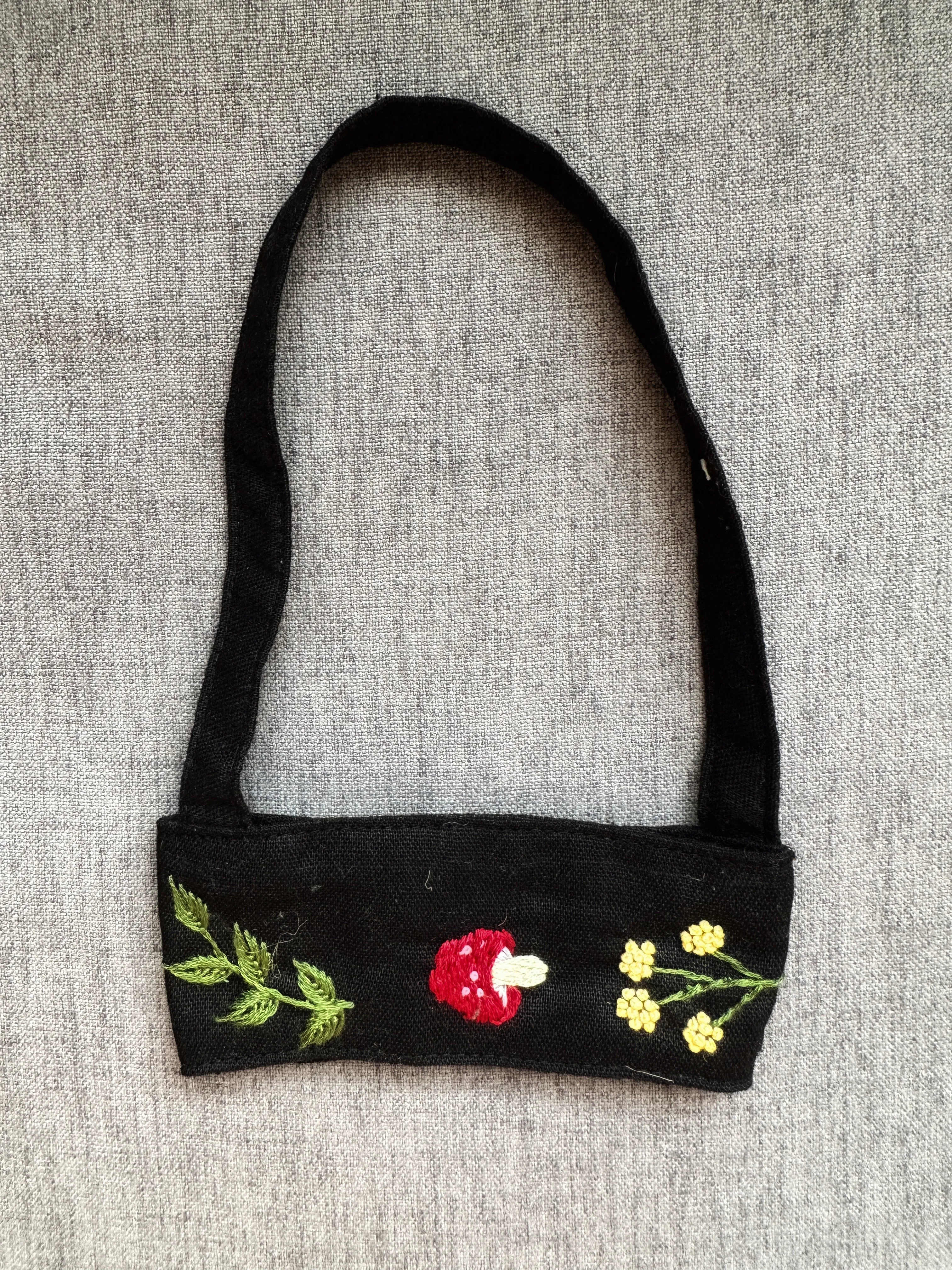 Floral Embroidered Cup Carrier