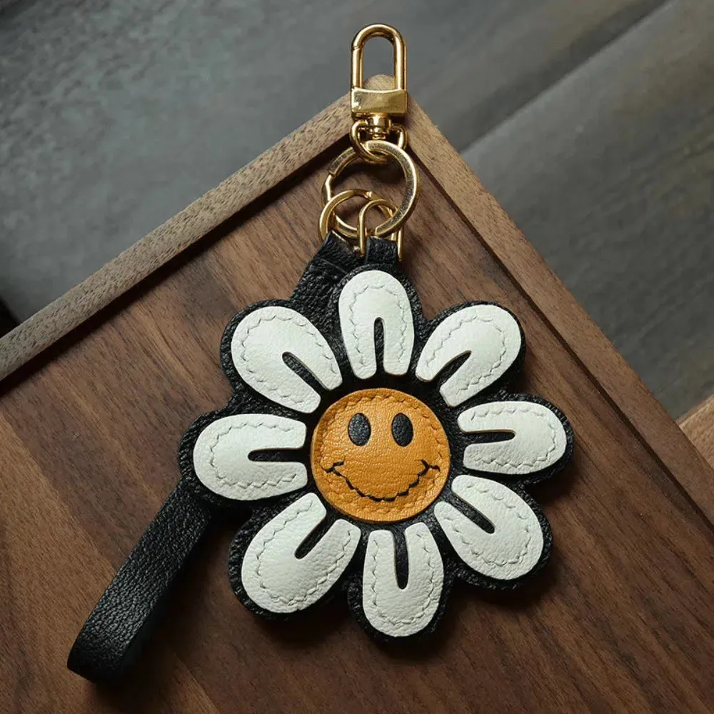 Flower – Elegant floral design – Bag charm