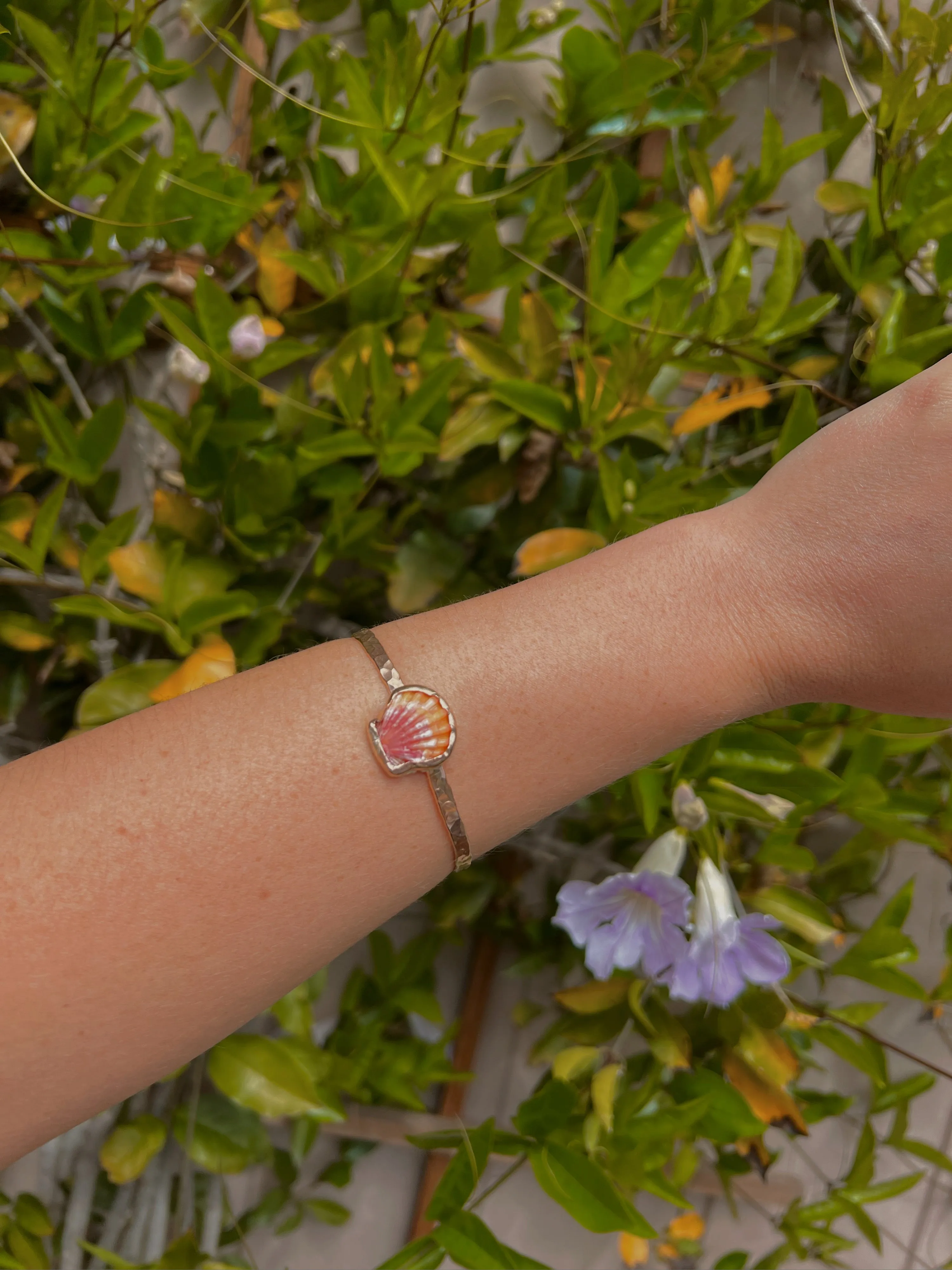 Hawaiian Sunrise Shell Bangle