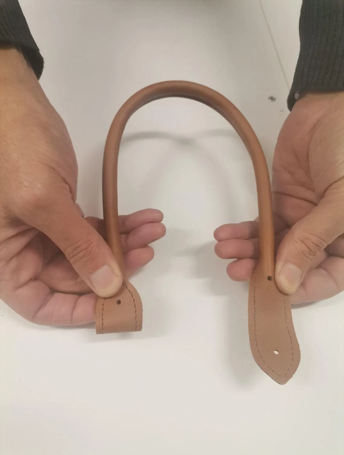 Leather handles for bags, Pair of leather handbag handles, rounded and stitched, length 55cm-21,6 inches