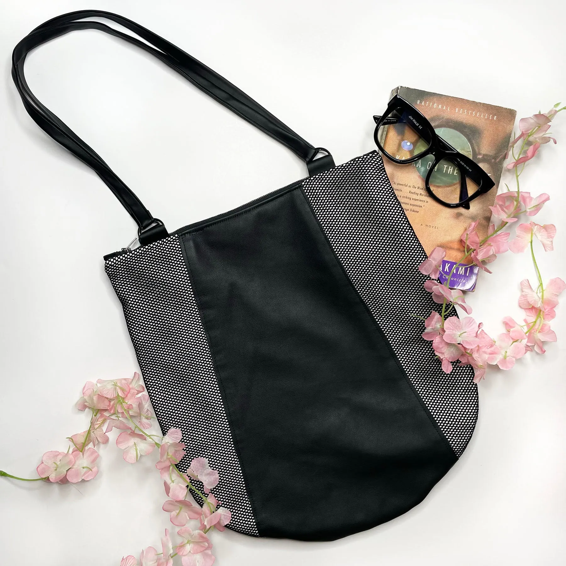 Mesh Scoop Leather Shoulder Bag, black