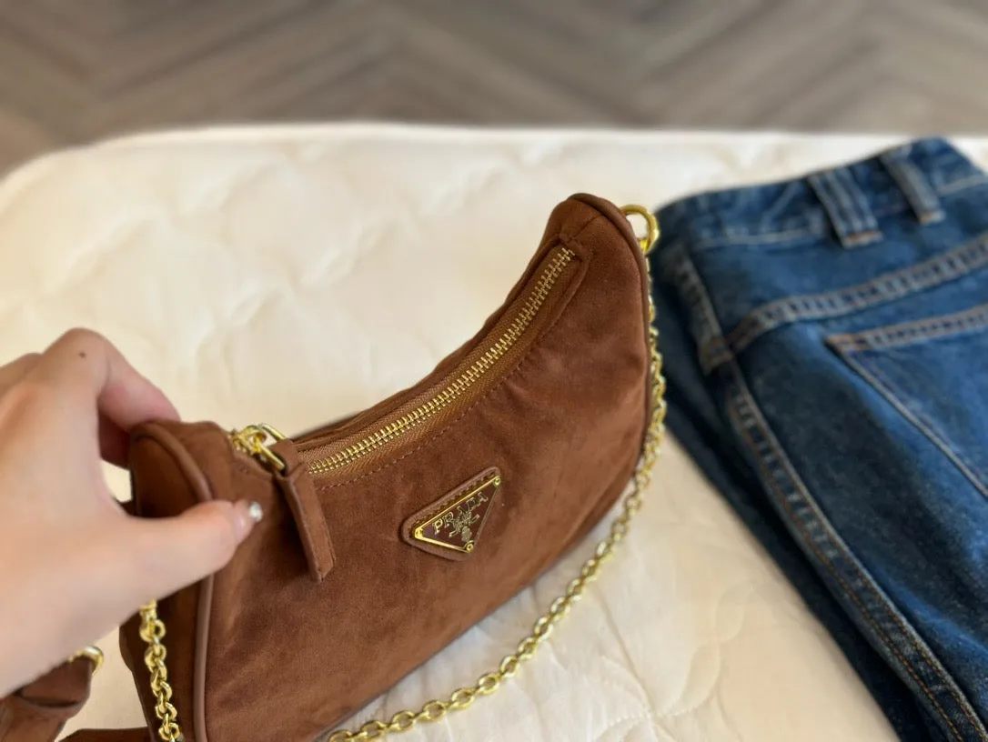 PD310 Prada Re-Edition 2005 Small Bag