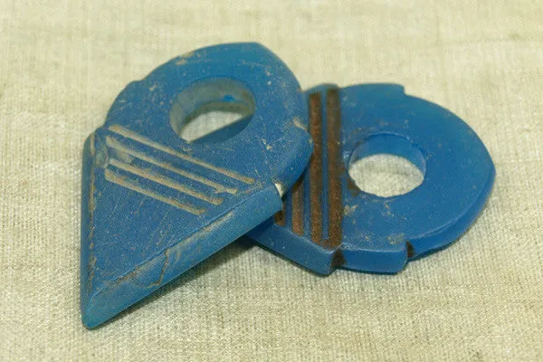 Small Tuareg Glass "Key",  Blue