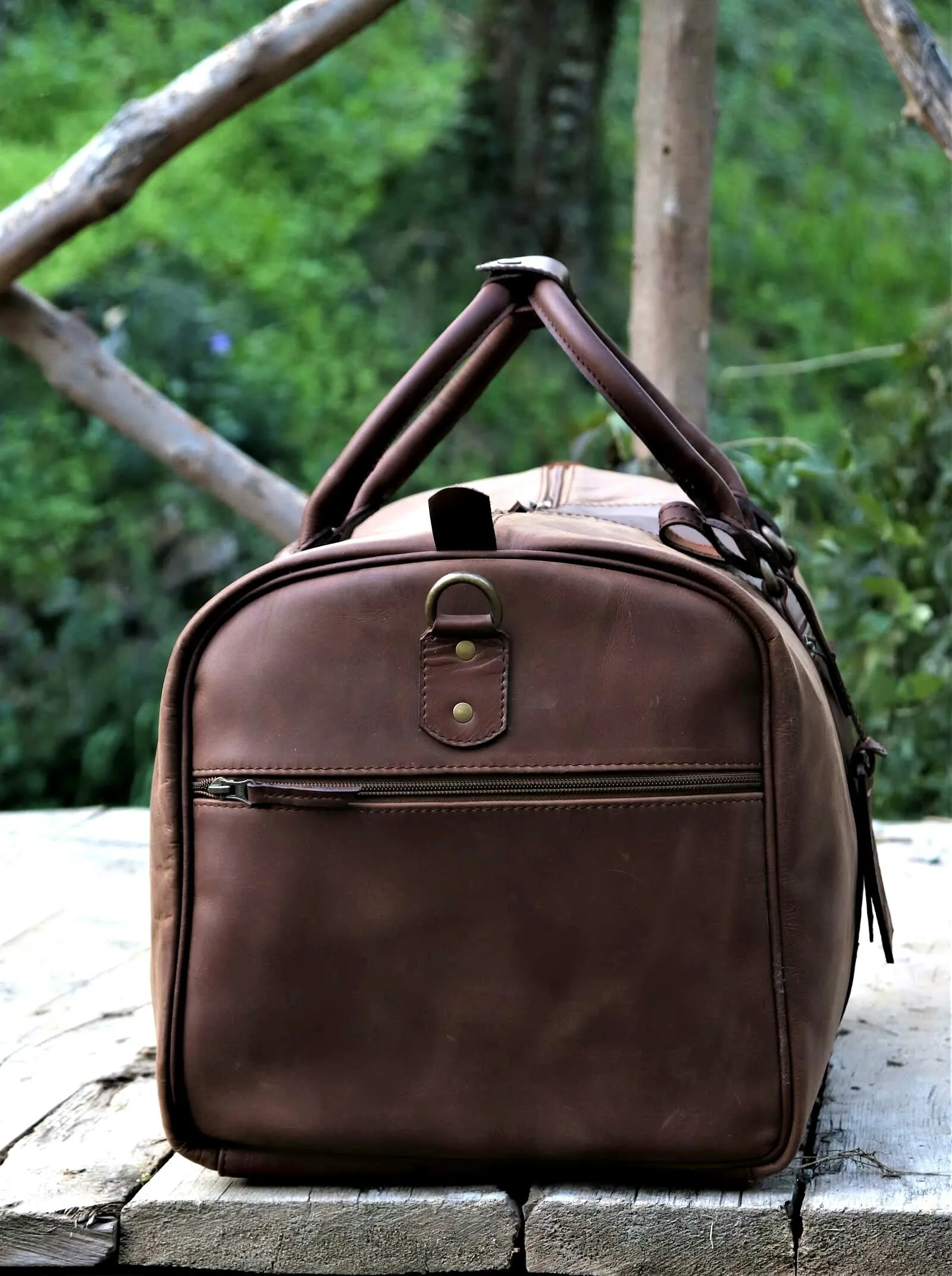 Traveler Leather Duffel bag - Distressed