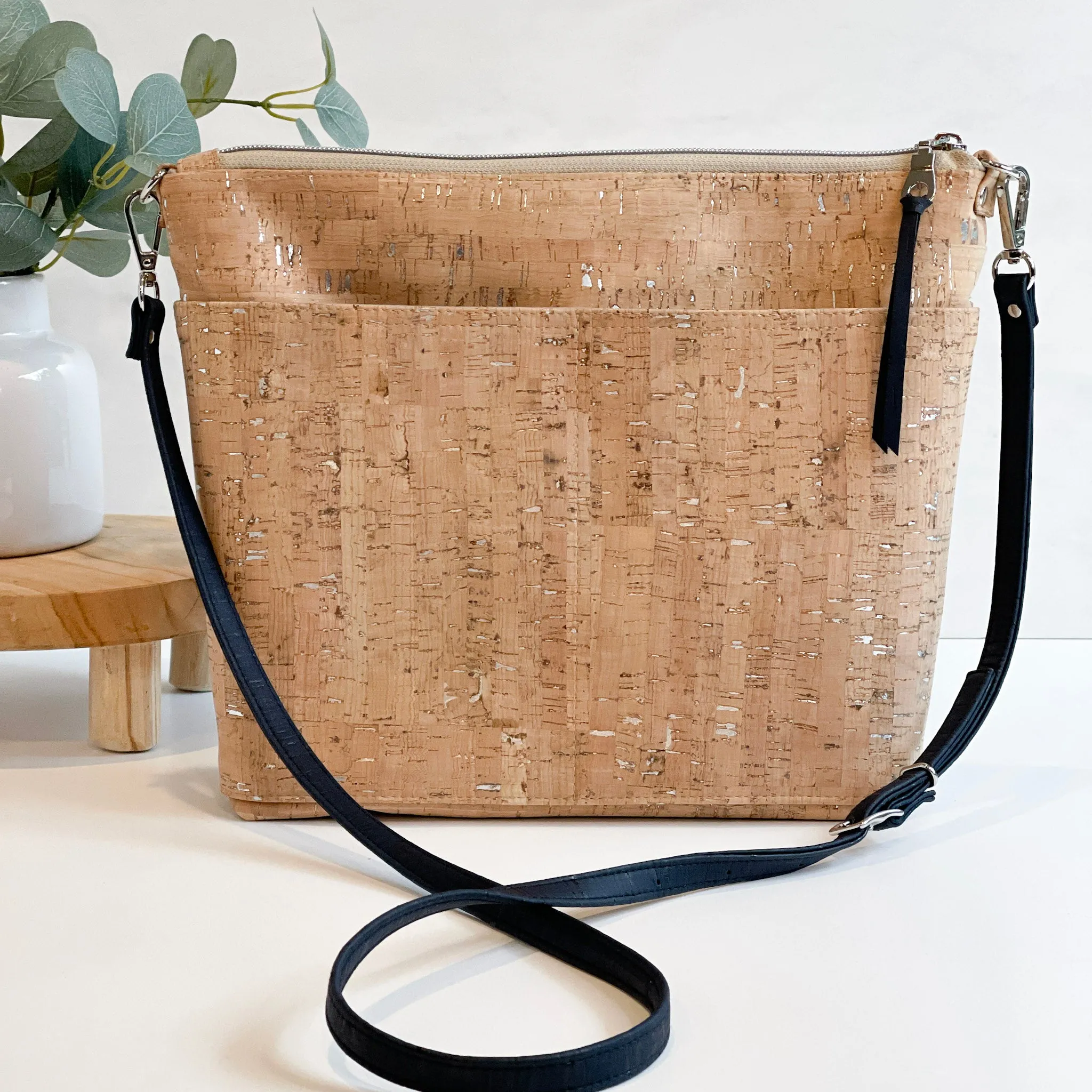 VISIONARY cross body bag | SILVER