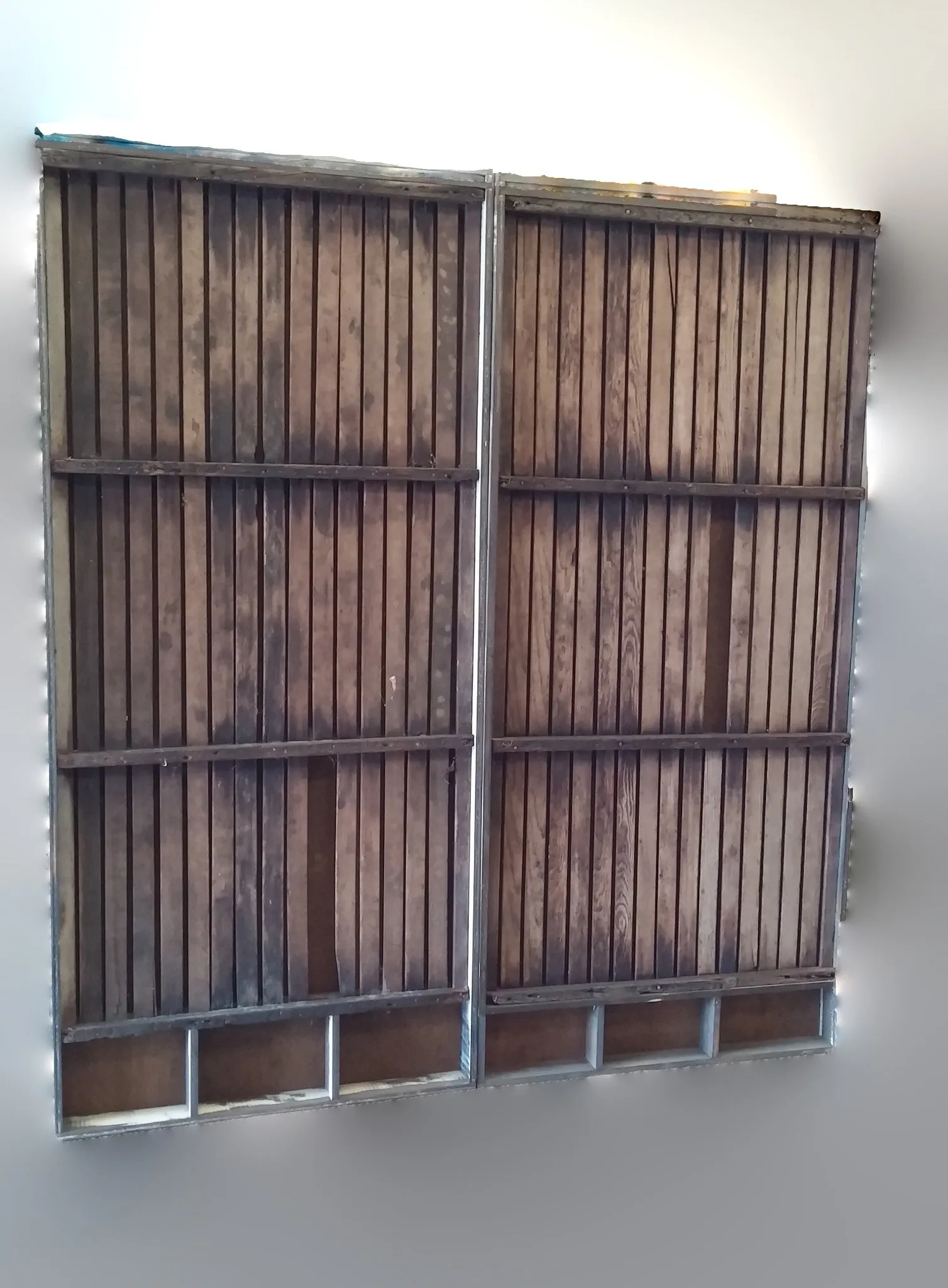 Wood Slat Privacy Wall